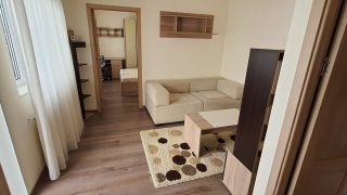 For rent apartment with bedroom and livingroom in a renovated house with a nice yard, on Pastorului street Video