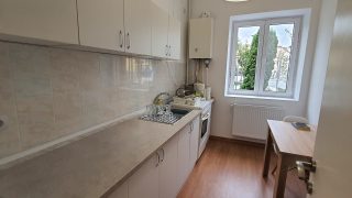 Apartment for rent with 2 bedrooms and kitchen in Cluj-Napoca, on Iuliu Hossu street, near University of Medicine and Pharmacy Video