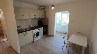 For rent apartment in Cluj, near the University of Medicine and Pharmacy, with 2 bedrooms and kitchen, on Lunii stree Video