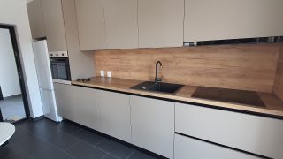 New and cool apartment for rent in Cluj-Napoca, near the University of Medicine and Pharmacy, Marinescu Street, with bedroom, kitchen, terace Video