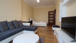 Luxury apartment for rent in Cluj-Napoca, Calea Mănăștur, near University of Veterinary Medicine, kitchen and bedroom Video