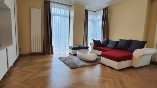Luxury apartment for rent in Cluj-Napoca, Calea Mănăștur, near the University of Veterinary Medicine, living-room and bedroom Video