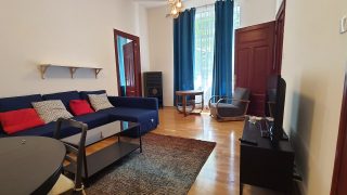 Stylish apartment for rent in Cluj, near the University of Medecine and Pharmacy, Victor Babes street, with bedroom and livingroom Video