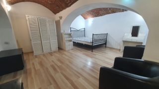 Apartment for rent in the center of Cluj-Napoca, 10 minutes walk from the University of Medicine and Pharmacy and 7 minutes walk from the University of Agricultural Sciences and Veterinary Medicine, consisting of a living room and room Video