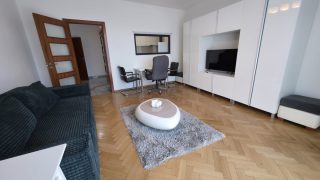 A modern apartment for rent in Cluj-Napoca, Calea Mănăștur, 3 minutes by feet to the University of Agricultural Sciences and Veterinary Medicine, consisting of a living-room, a bathroom, a bedroom and a large balcony Video