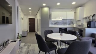 Superbe appartement à louer à Cluj-Napoca, dans le centre de Cluj-Napoca, à 2 minutes à pied de la place Mihai Viteazu et des transports en commun, avec deux chambres et sejour Video