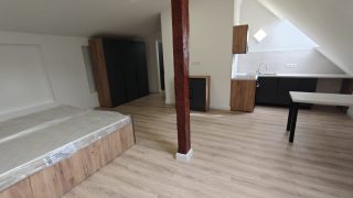 Modern studio apartment for rent, located a 10-minute walk from the University of Medicine and Pharmacy and a 10-minute walk from the University of Agricultural Sciences and Veterinary Medicine Video