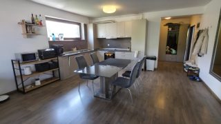 Apartment for rent in Cluj-Napoca, just a 2-minute walk from the University of Medicine and Pharmacy, consisting of two bedrooms, a living room, two bathrooms, and two balconies. Video