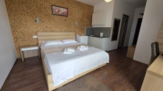 Modern studio apartment for rent in Cluj-Napoca, in a new building, located 3 minutes from the University of Medicine and Pharmacy Video