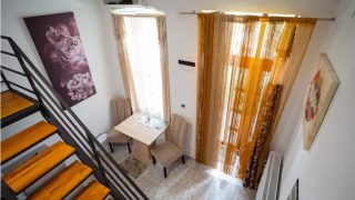 PIATA UNIRII RESIDENCE, Studio for Rent in Cluj-Napoca, at 15 minutes from the University of Medicine and Pharmacy, consisting of kitchen, living room, bedroom loft and bathroom. Video
